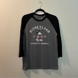 Disneyland Mickey Mouse Men’s Raglan Tee Shirt Top Size M
